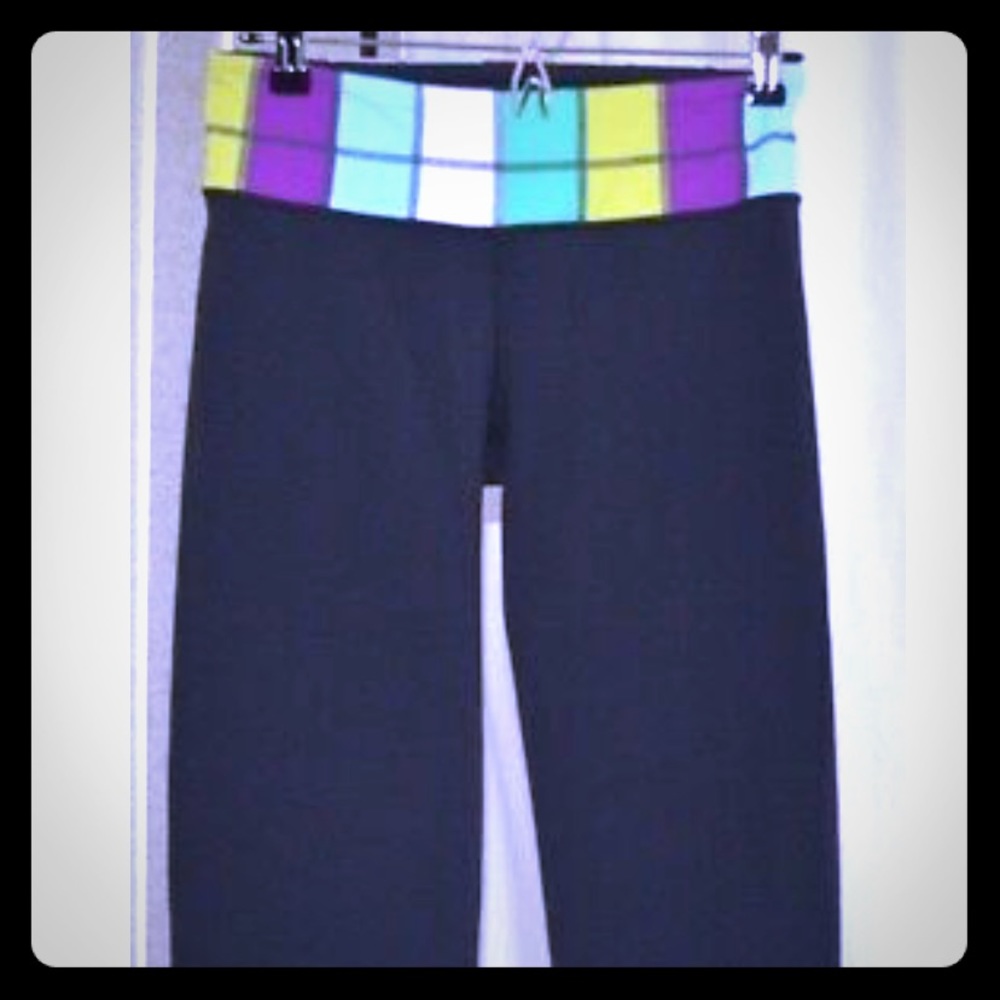 Lululemon black colorblock ankle leggings